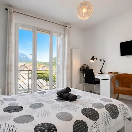 Apartment Le Smart & Cosy - Location Entier - 2 - Parking Gratuit Autour De La Coproriete -- Wifi Fibre -gare A 20 Min *